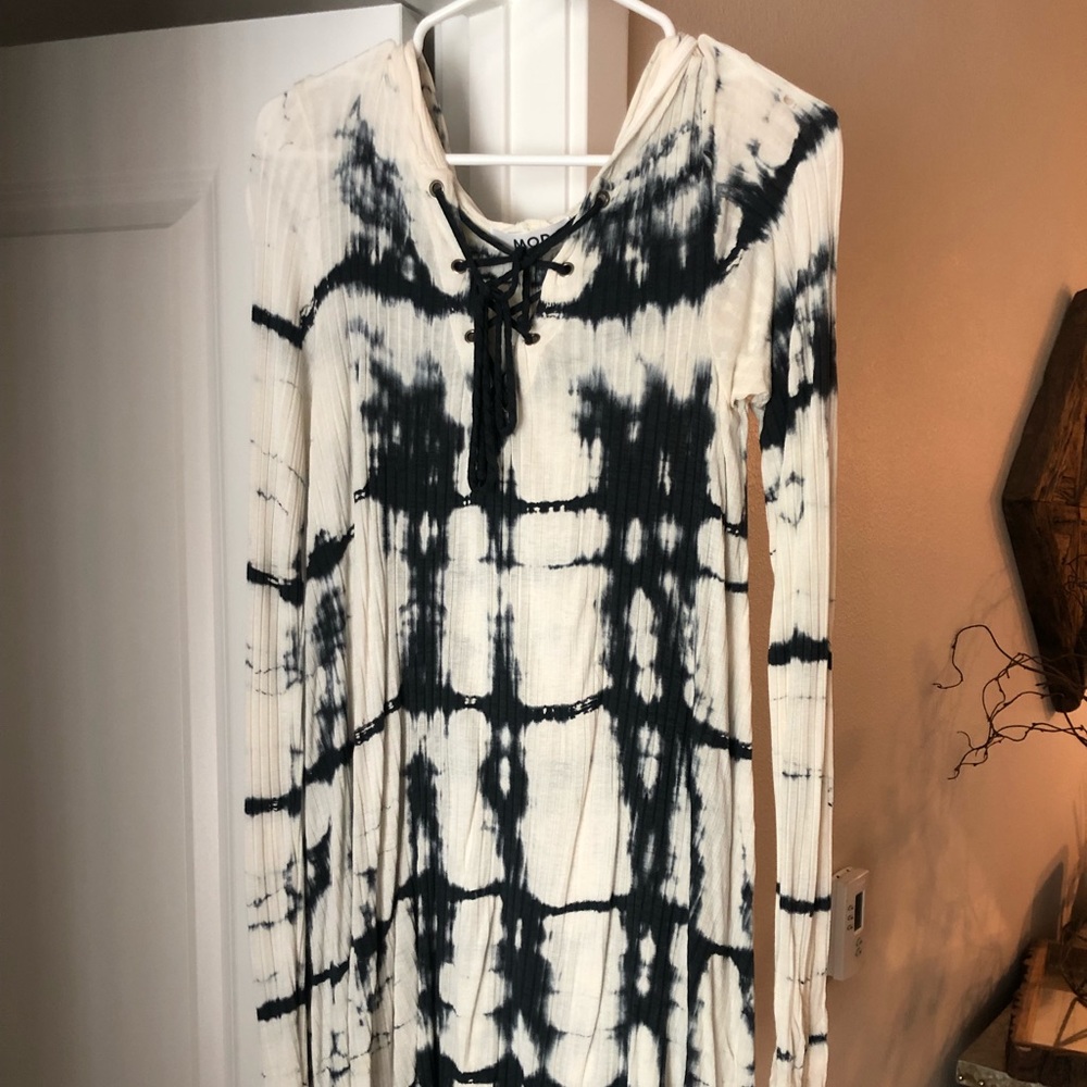 Long sleeve tie-dyed dress